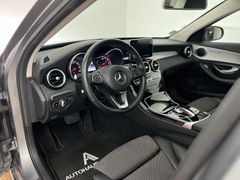 MERCEDES-BENZ C 200 CGI AVANTGARDE/ NUR 29.tKM / RENTNER/ MERCEDES-BENZ C 200 CGI AVANTGARDE/ NUR 29.tKM / RENTNER/