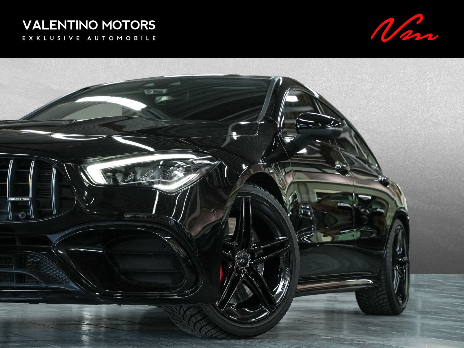 Fahrzeugabbildung Mercedes-Benz CLA 45 AMG Shooting Brake S 4Matic - Panorama
