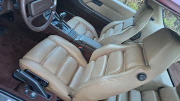 1983 Porsche 928 — миниатюра 11