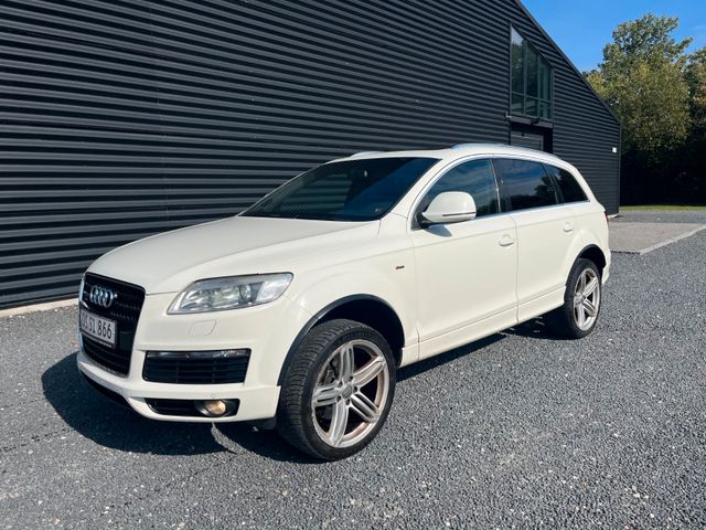 Audi Q7 3.0 TDI quattro S-line 7 seats Aut. *Pano*