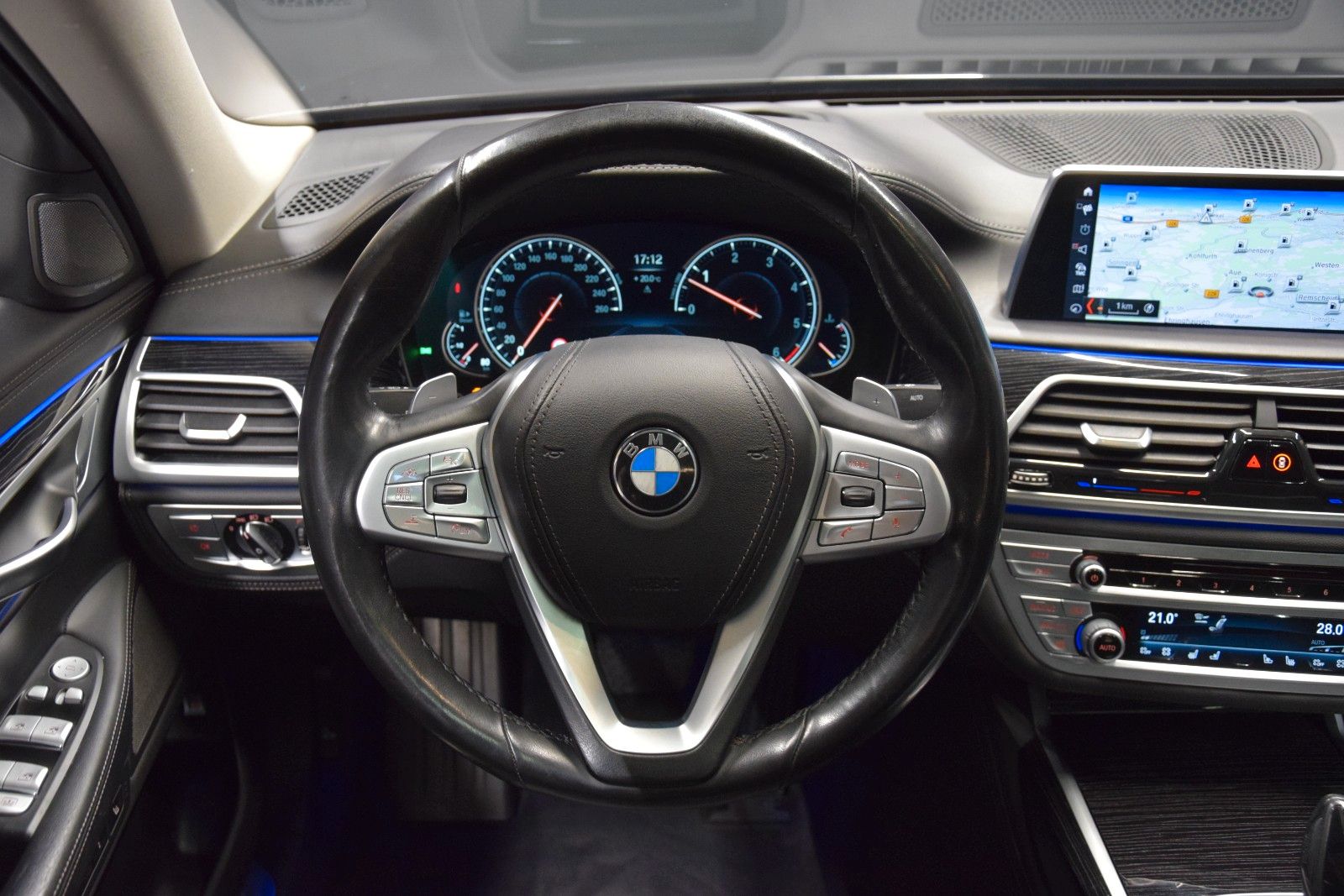 Fahrzeugabbildung BMW 750 d xDrive HuD Leder ACC Massage H&k Laser Kam