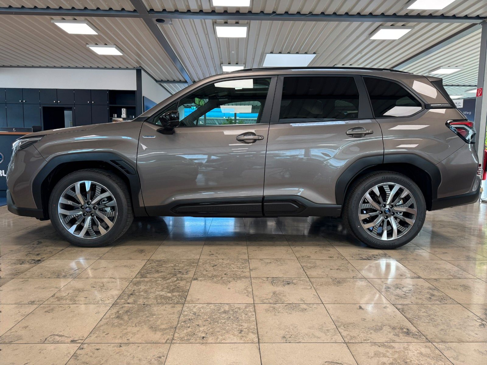 Subaru Forester 2.0ie  AWD Platinum | Leder schwarz imagem 2