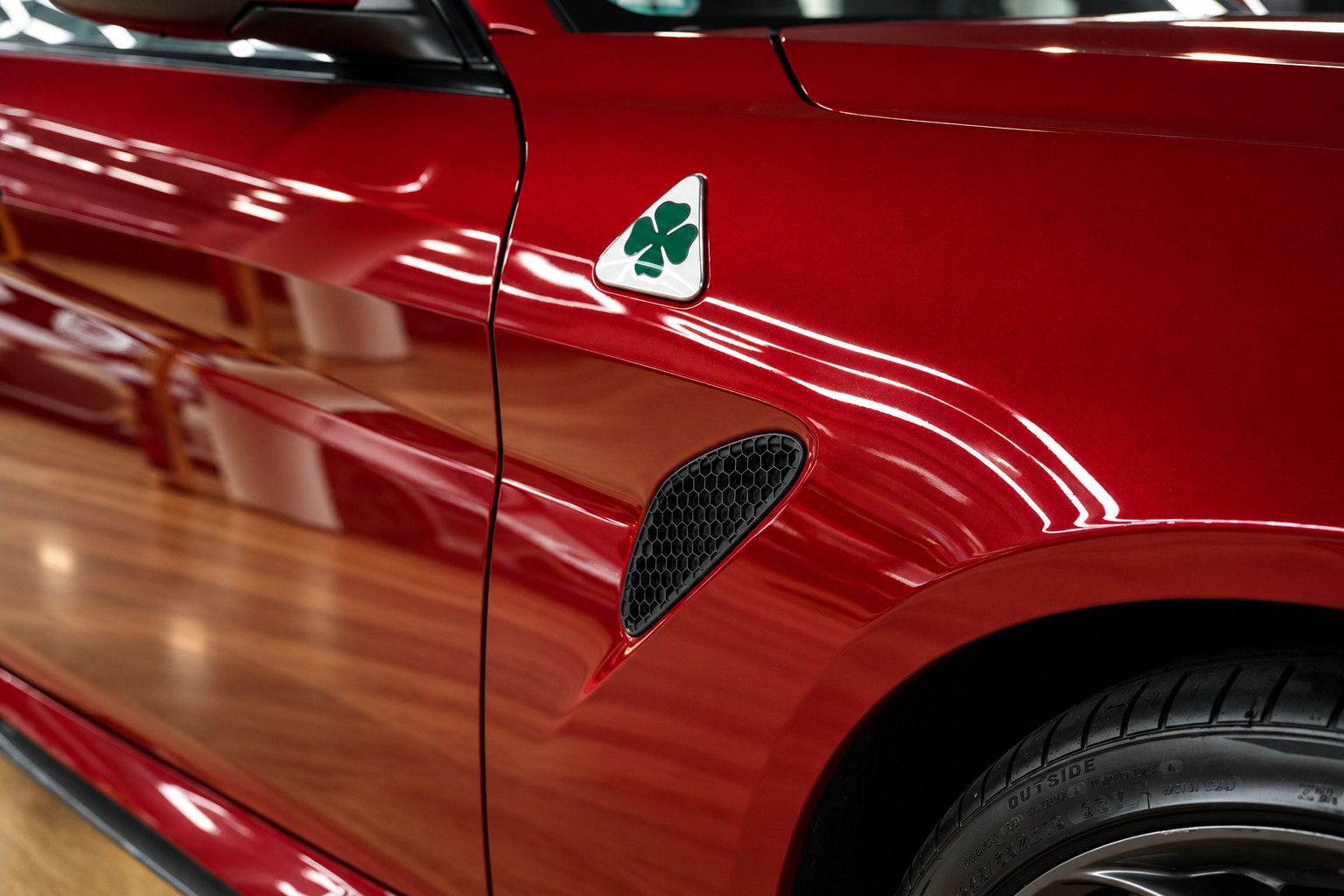 Fahrzeugabbildung Alfa Romeo Giulia Quadrifoglio *Carbon*HarmanKardon*ACC*Kam
