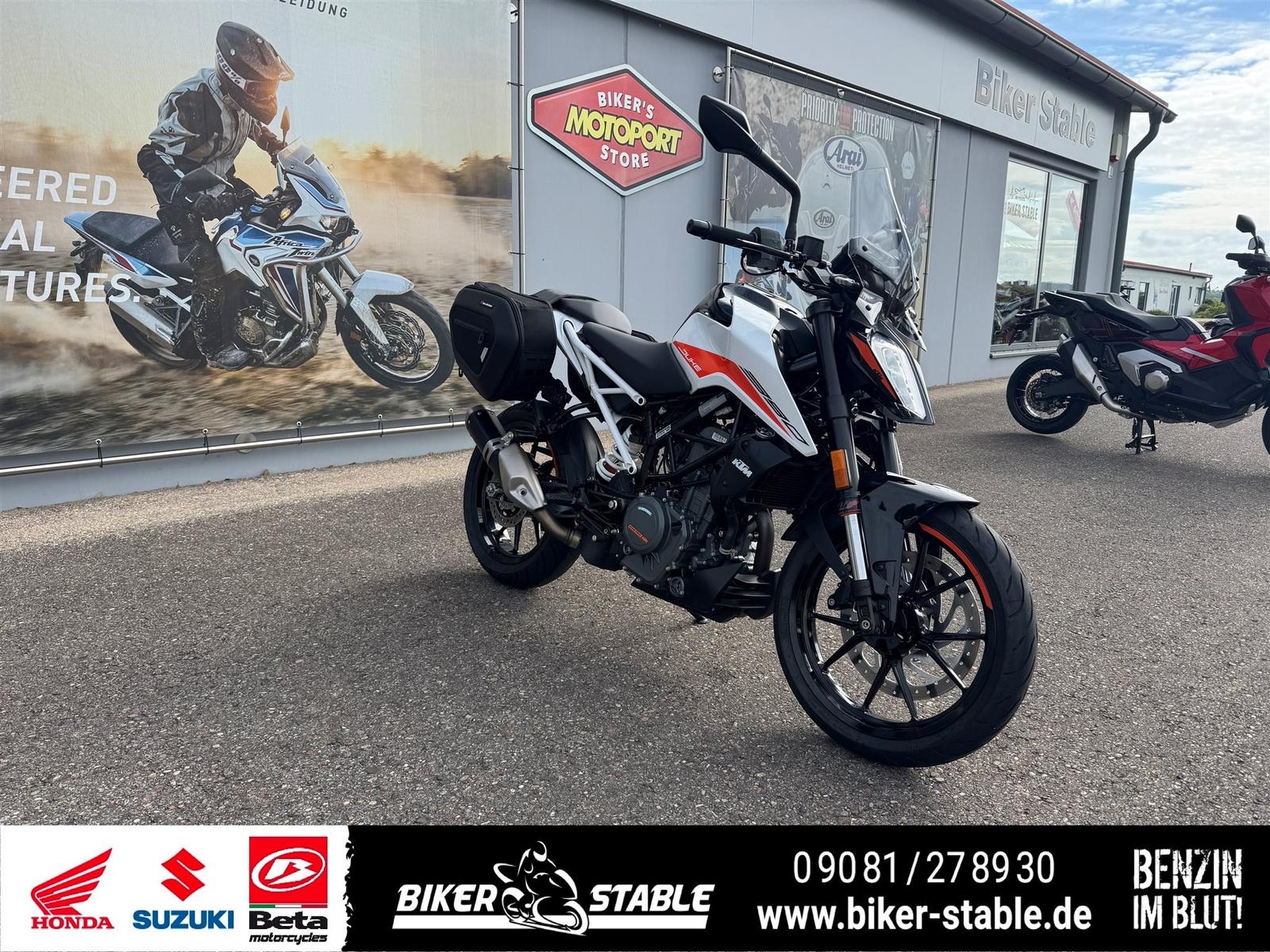 KTM 390 Duke Wenig Km, Top Zustand