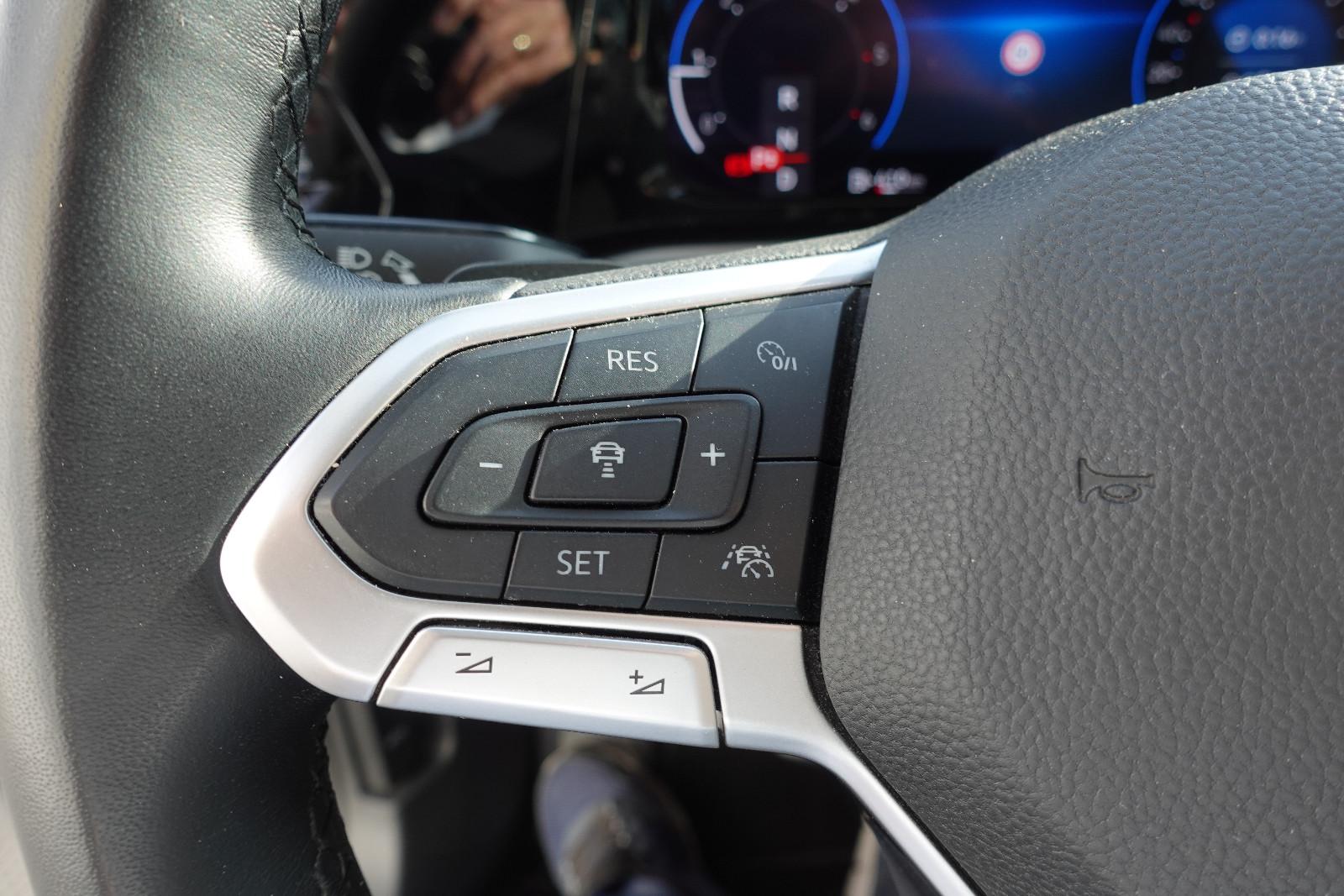 Volkswagen Golf 2.0 TDI SCR DSG Life Variant IQ DRIVE, миниатюра 28