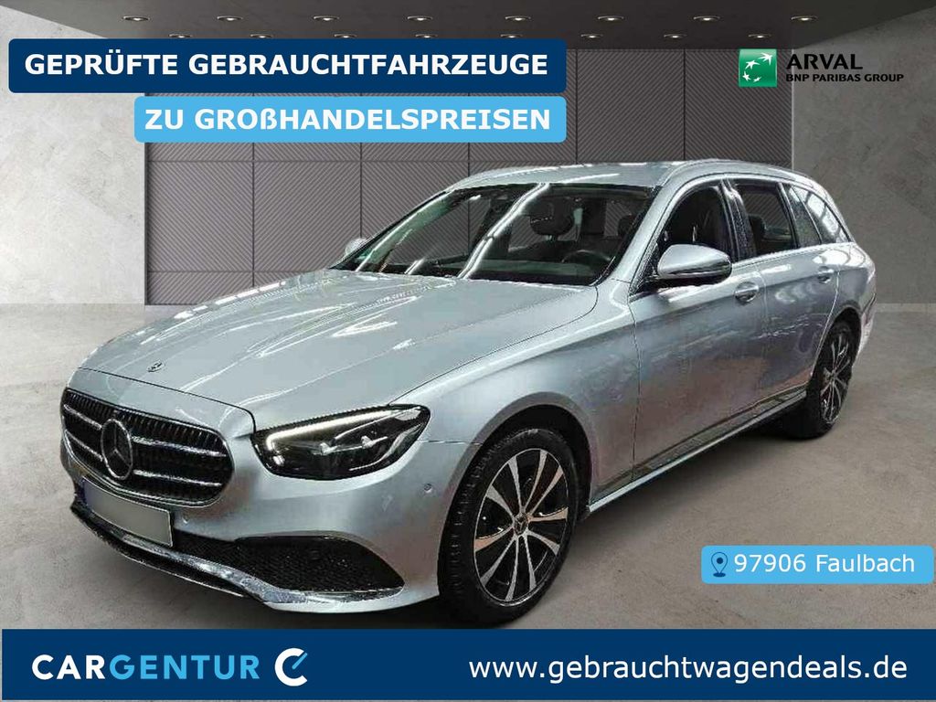 Mercedes-Benz E 300 — hlavná fotografia