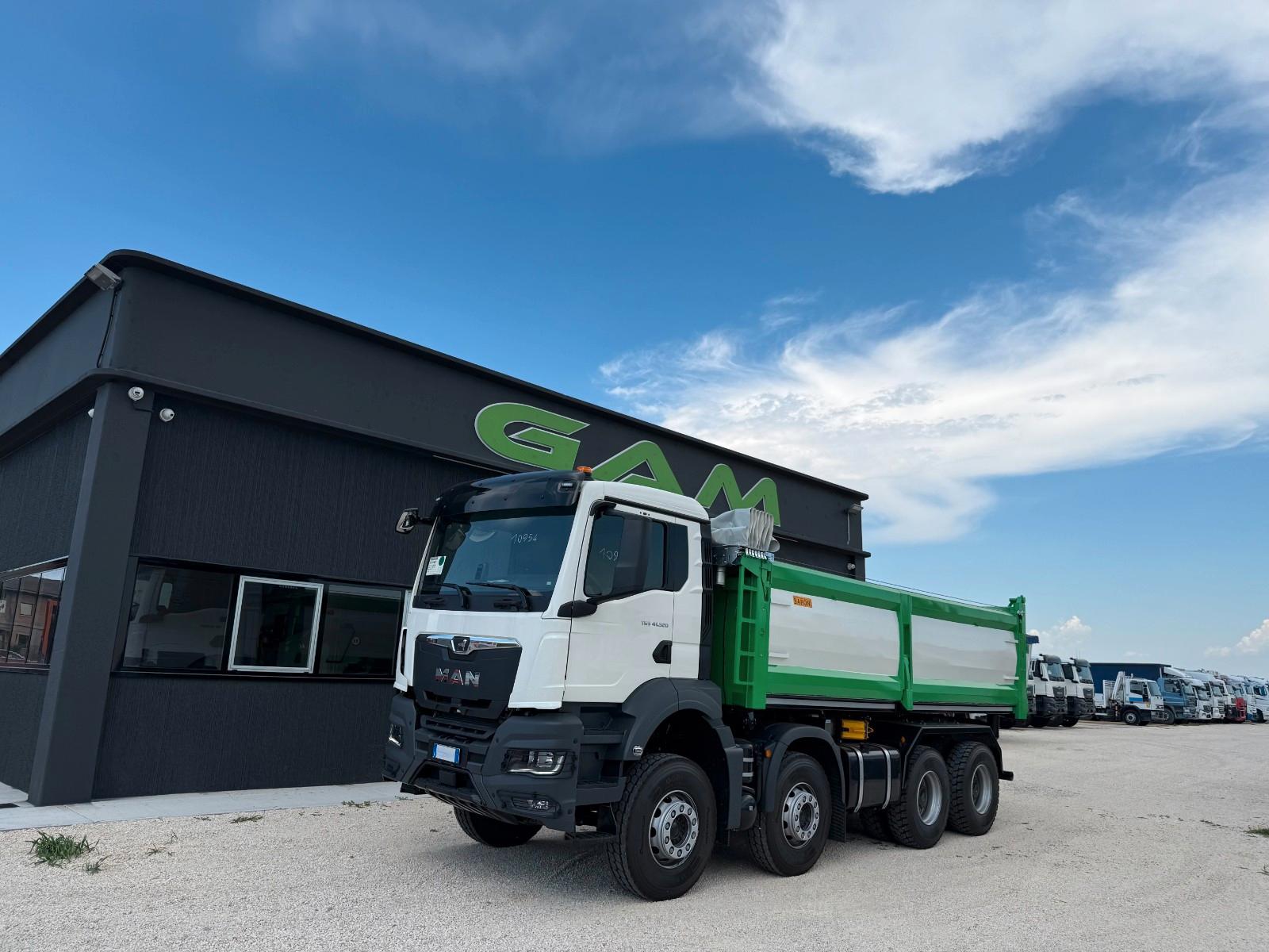 MAN 41.520 TGS 40Ton 8x4 Euro6 KIPPER 18cbm