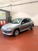 Peugeot 206 1.1 5p. XT-unico proprietario-distri - Peugeot 206 aus 2004: 1.1