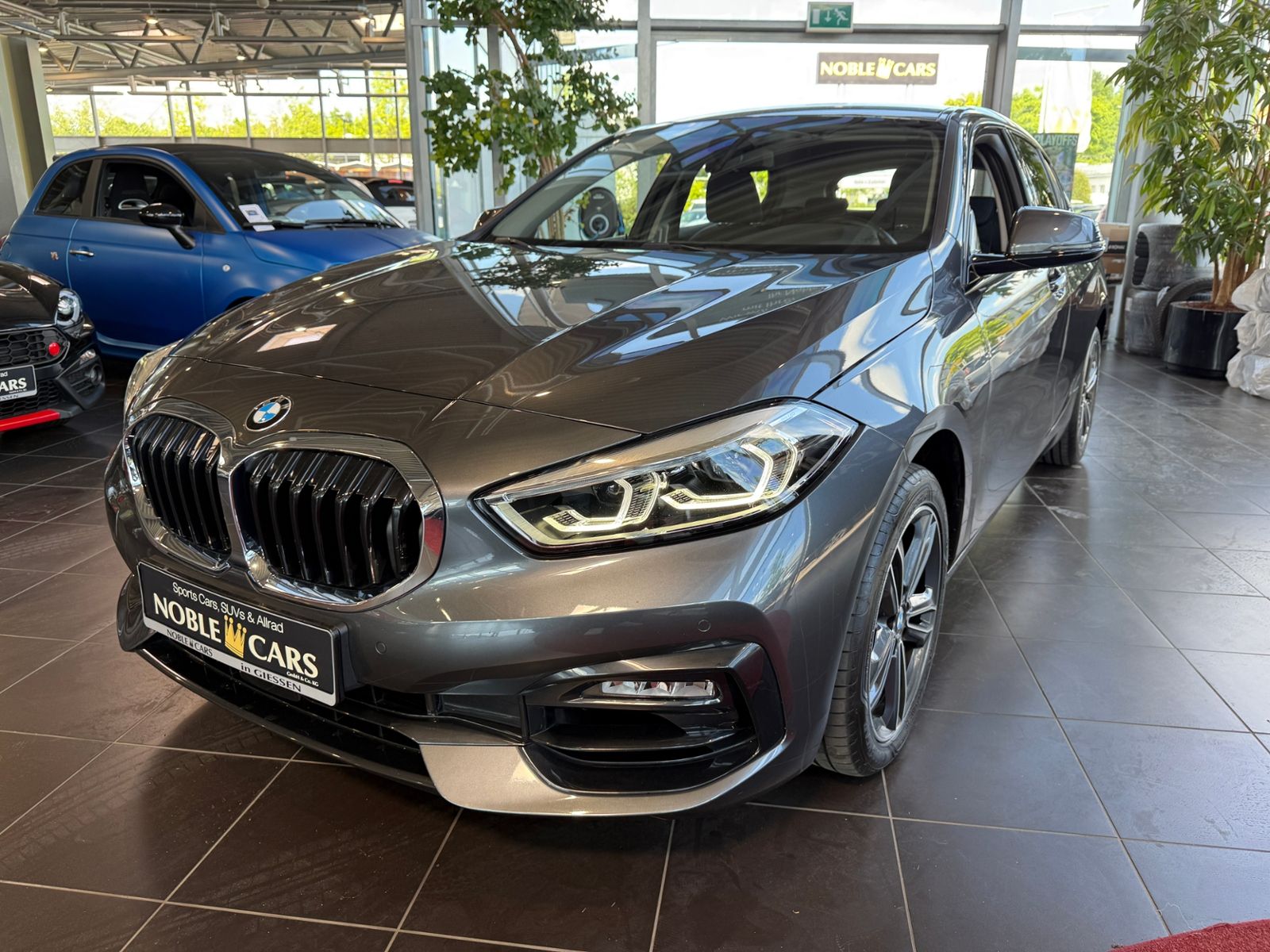Fahrzeugabbildung BMW 120 i Sport Line LED NAVI ALU