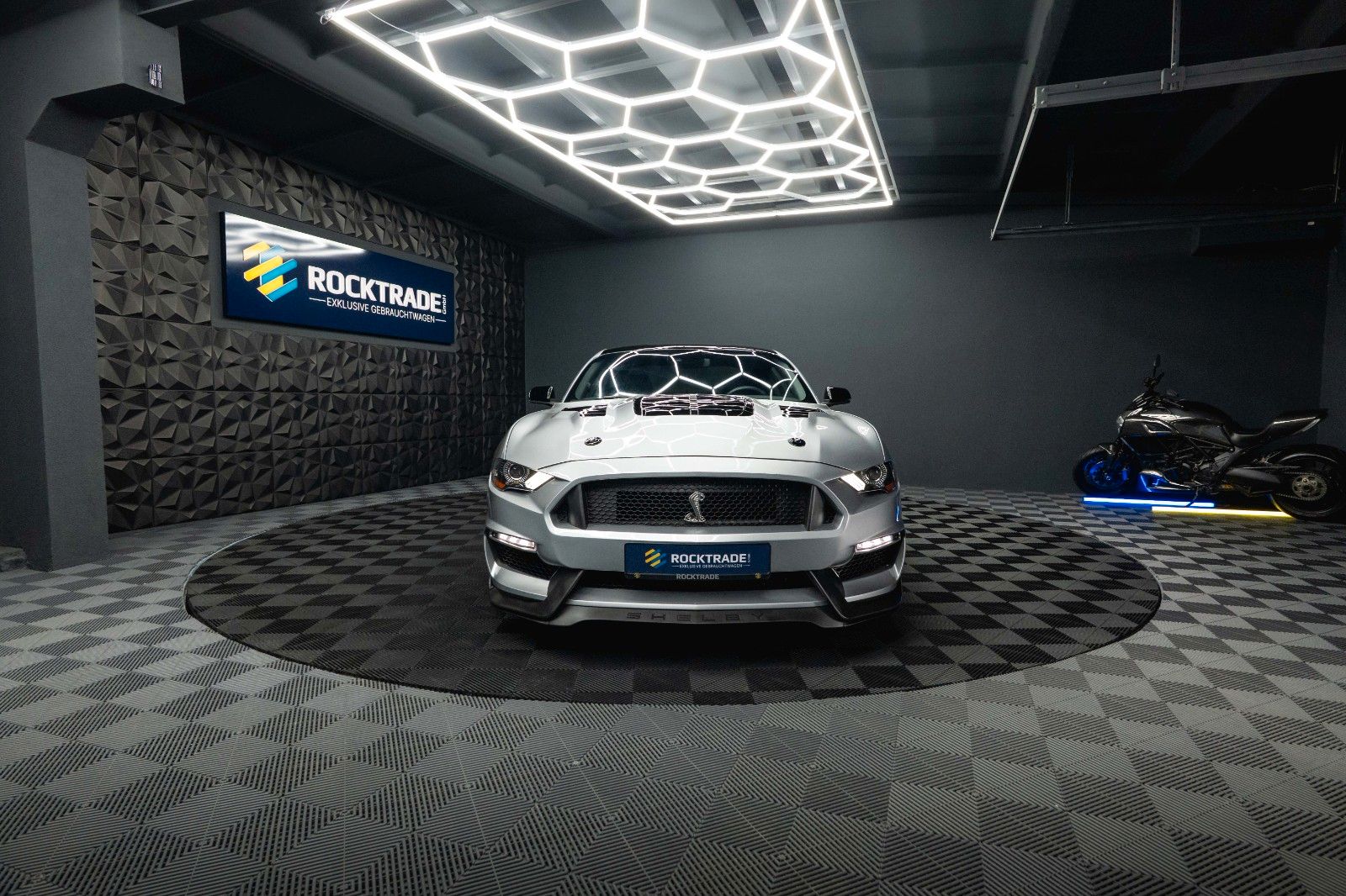 Fahrzeugabbildung Ford Mustang Shelby GT 500 5.0 V8 Performance *LED*