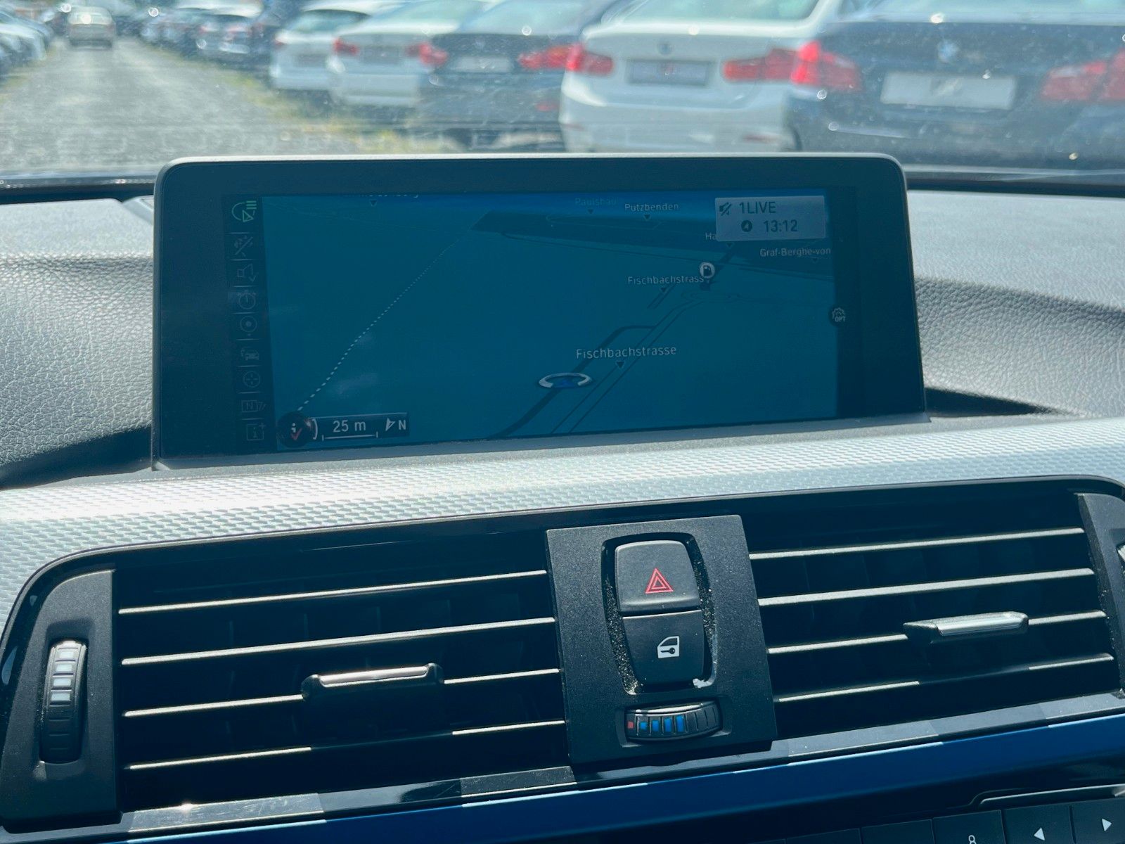 Fahrzeugabbildung BMW 420i Gran Coupé Sport-Aut. M SPORTPAKET Navi LED