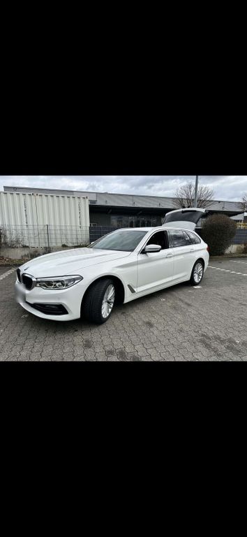 Image of BMW 530