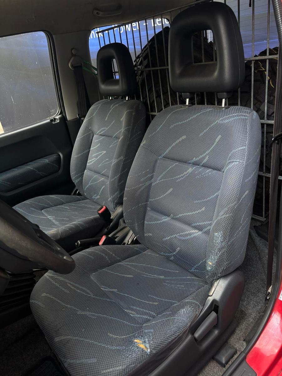 Suzuki Jimny 2004 — photo 11