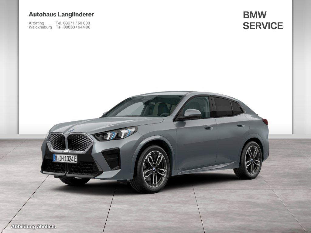 Image of BMW iX2