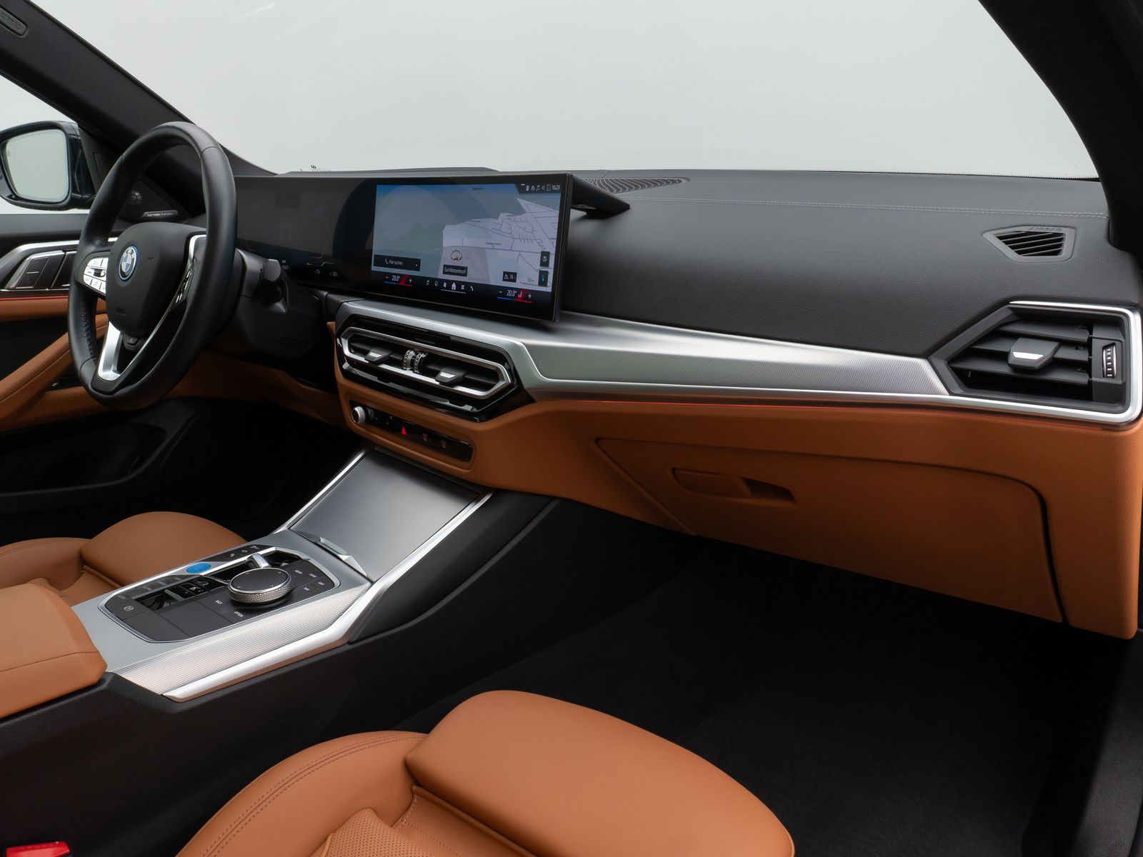 Fahrzeugabbildung BMW i4 eD40 GranCoupé Glasdach Laser 360°AHK Komfort