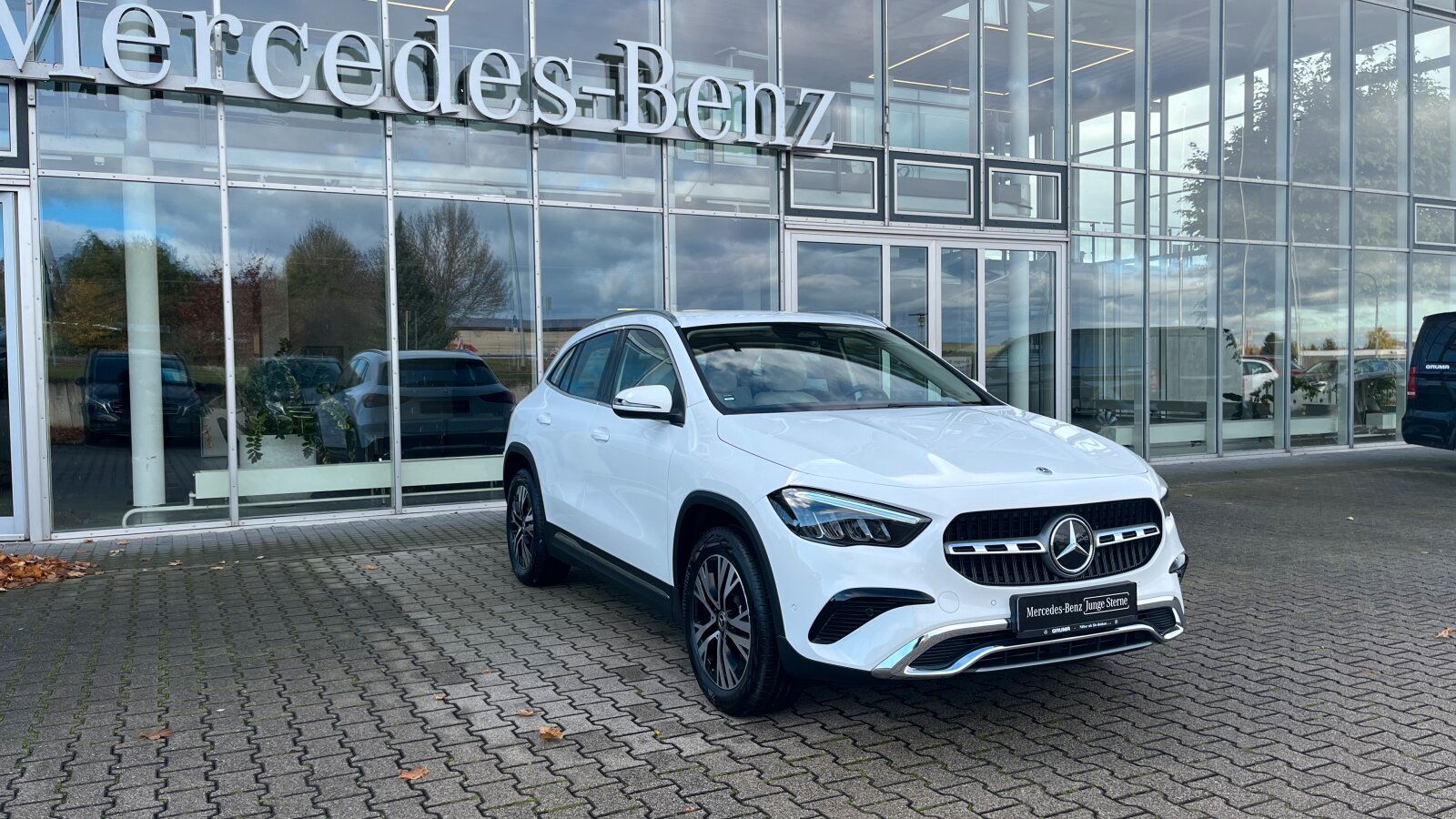 Mercedes-Benz GLA 180 +Progressive-Advanced+AHK+Distro+Kamera+ foto 3