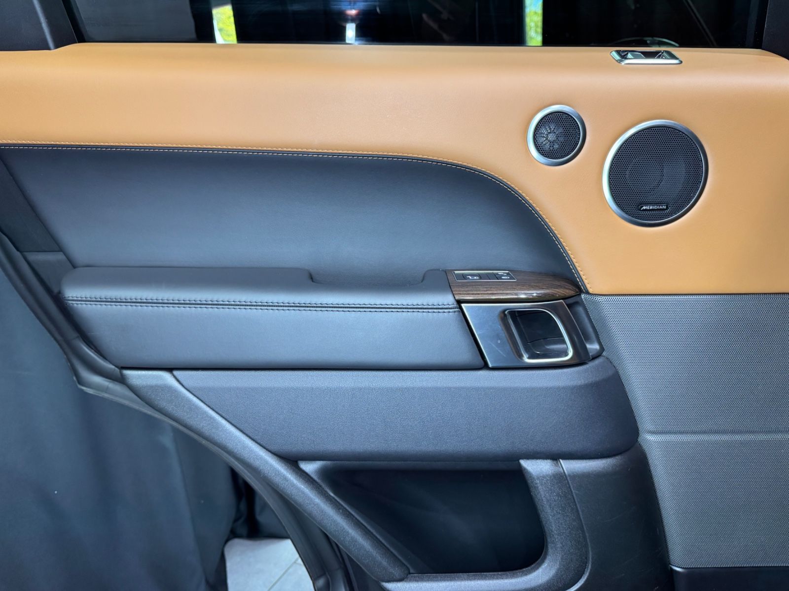 Fahrzeugabbildung Land Rover Range Rover Sport HSE Dynamic|MERIDIAN|360°|HuD