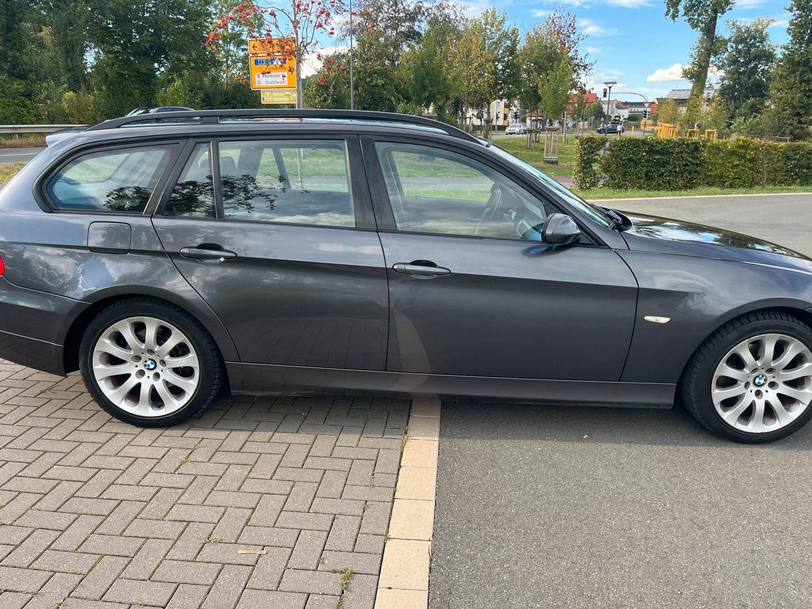 BMW 318 2006 — engine 129 HP (95kW)
