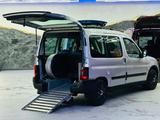Citroën Berlingo-Schwneksitz-Behindertengerecht-Rampe - Citroën aus 2003