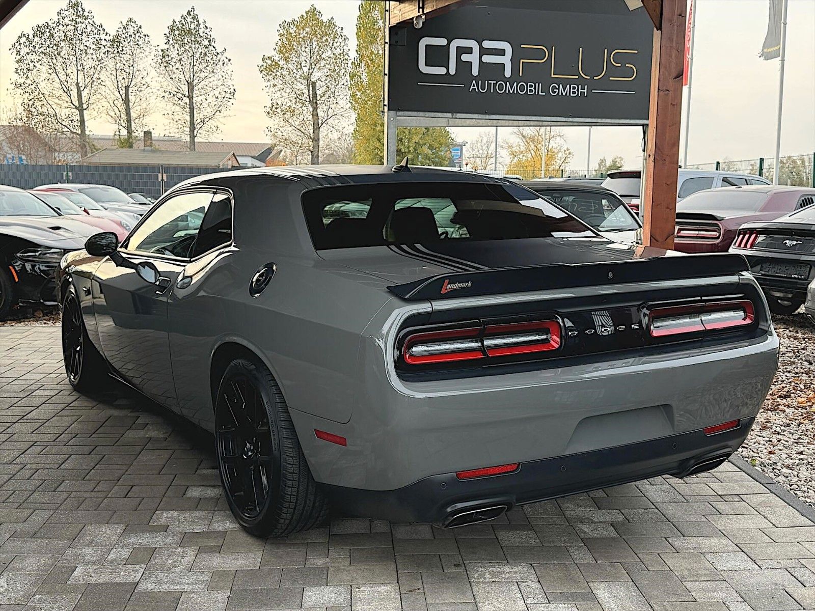 Fahrzeugabbildung Dodge Challenger 5.7 HEMI V8 R/T Performance SHAKER