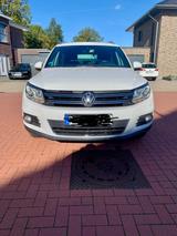 Volkswagen Tiguan 1.4 TSI DSG BMT LOUNGE Sport & Style ... - mit Benzin-Antrieb: Teilleder, Standheizung, Geländewagen