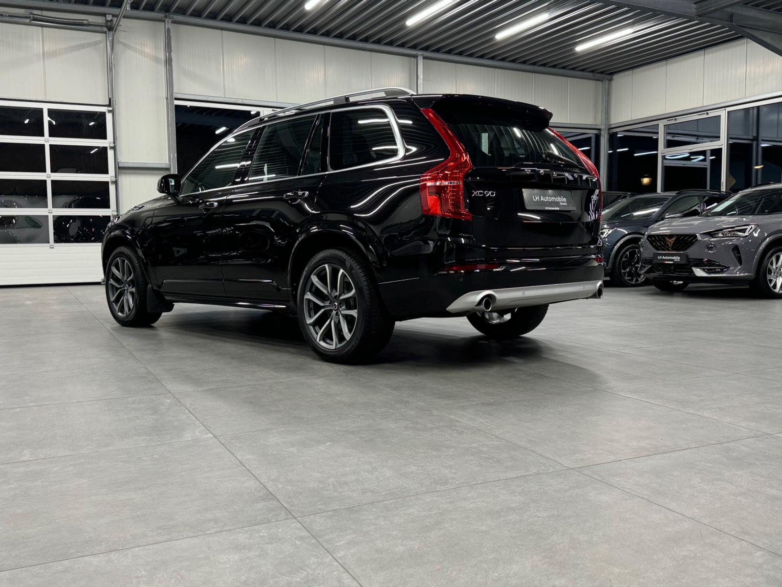 Volvo XC 90 Momentum AWD Navi SHZ LHZ LED 7-Sitzer