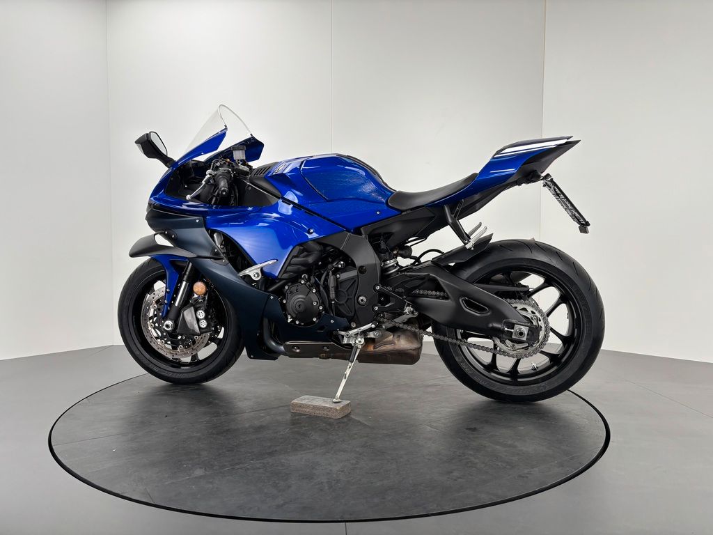 Fahrzeugabbildung Yamaha YZF-R1 *NEUWERTIG *WINGLETS *UNFALLFREI