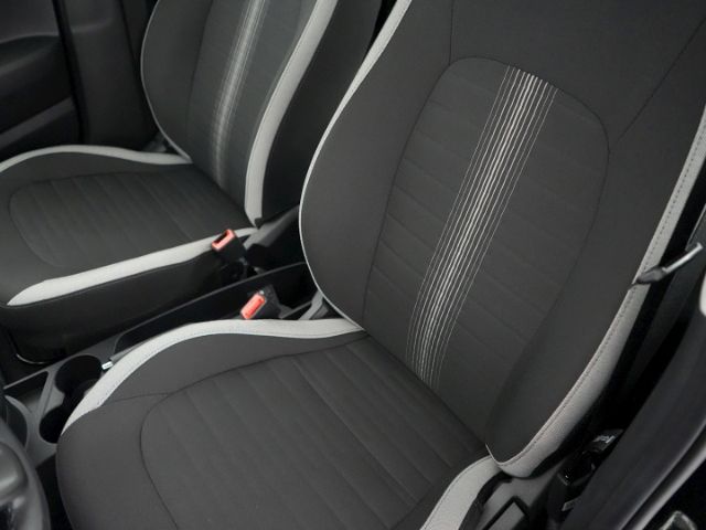 i10 FACELIFT SELECT 4-SITZER+NAVI+RÜCKFAHRKAMERA