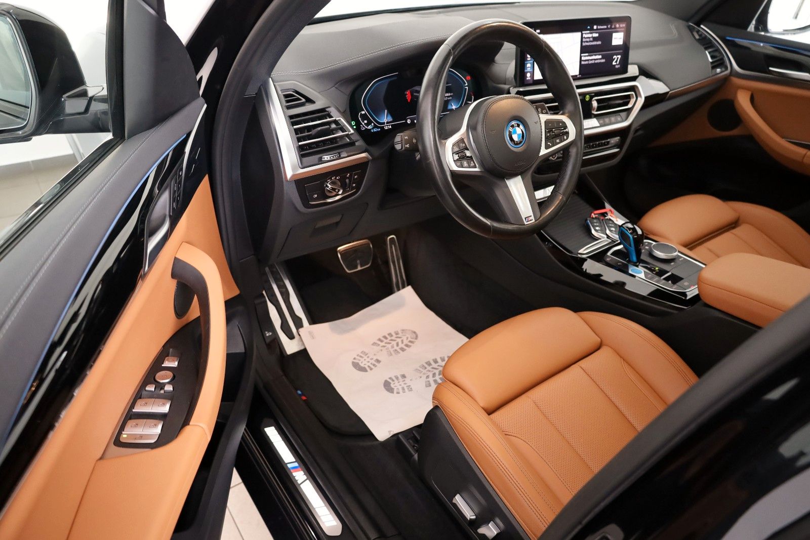 Fahrzeugabbildung BMW iX3 Inspiring/M Sport Leder,Navi,LED,Panor.,ACC