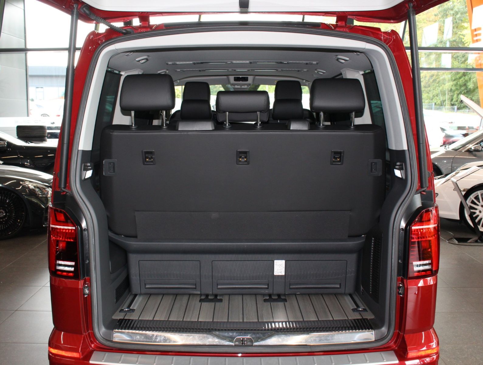 Volkswagen T6.1 Multivan Highline Standh.AHK Kamera foto 7