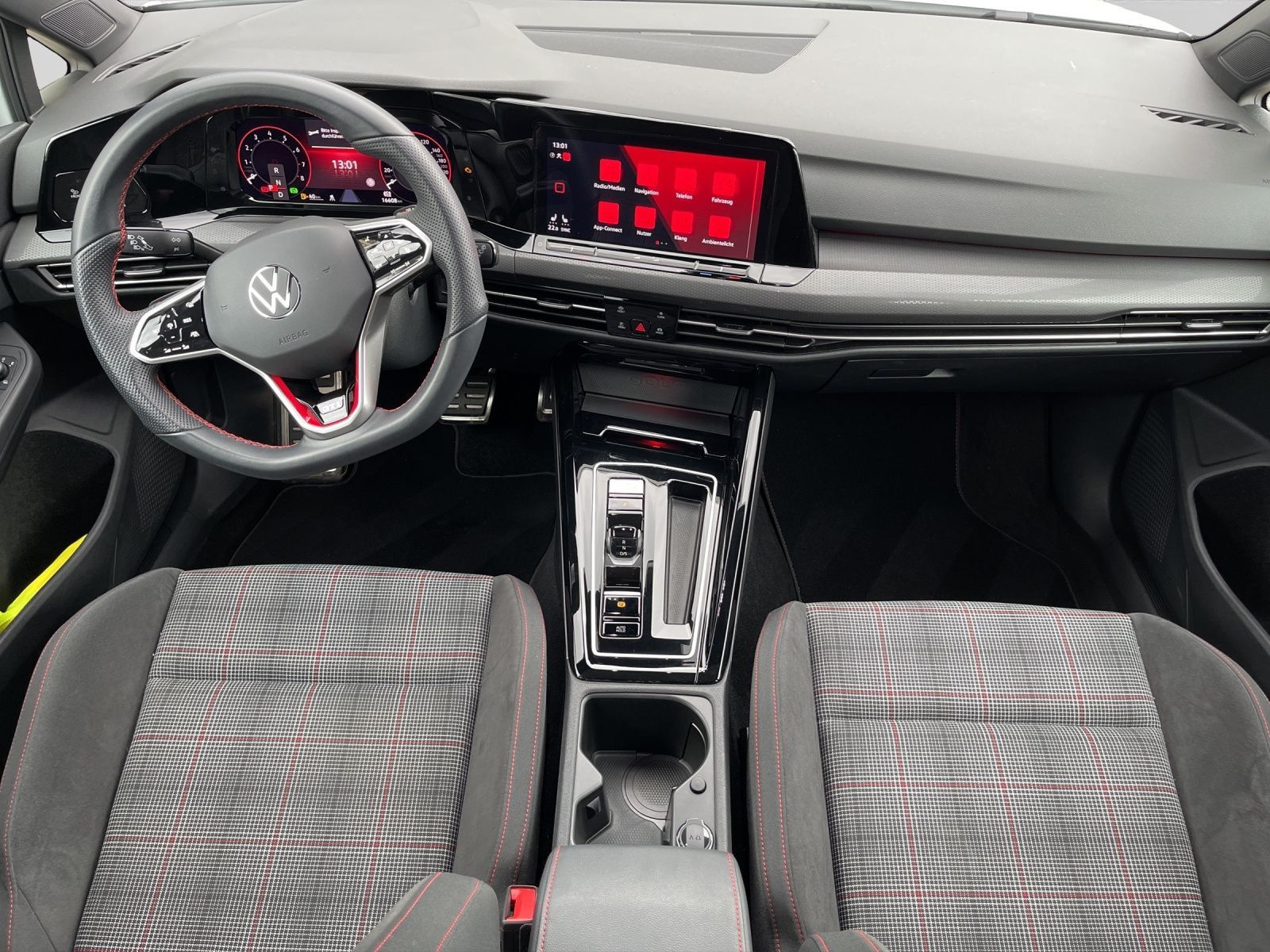 Volkswagen Golf GTI DSG BLACK STYLE PANO LM18 foto 5