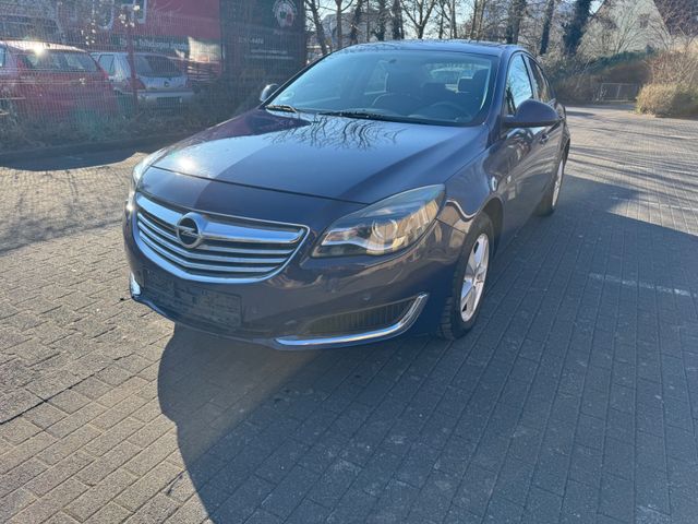 Opel Insignia 1.8 Active