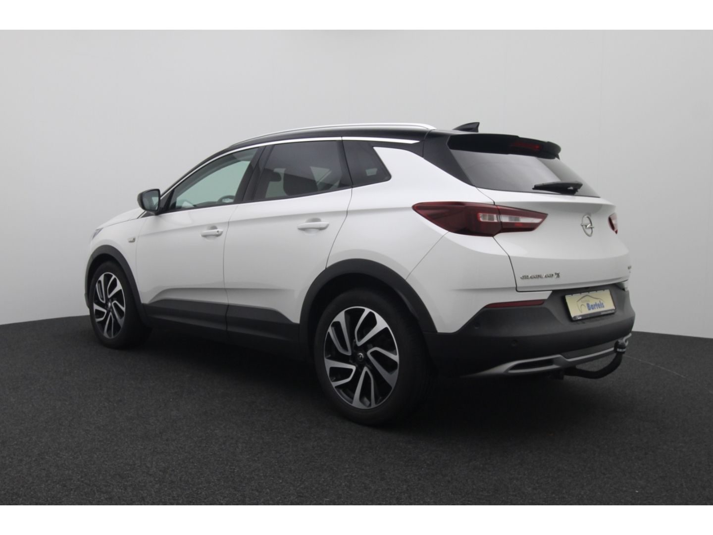 Fahrzeugabbildung Opel Grandland X 2.0 Ultimate Memory AHK ACC 360 Kame