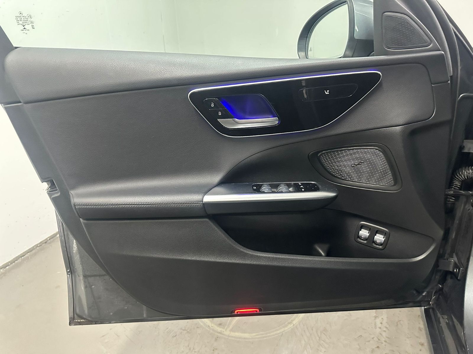 Fahrzeugabbildung Mercedes-Benz C 300 e T Autom.*LED*KAMERA*DISTRO*AMBILIGHT