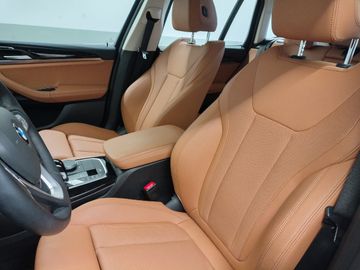 BMW X3 xDrive20d Gestiksteuerung HiFi DAB LED WLAN