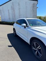 Volvo XC60 T5 AWD R Design Standheizung Apple  - Volvo XC60 von privat