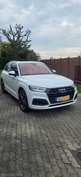 Audi Q5 sport 45 TFSI quattro 180(245) kw(PS)S tronic - Audi Q5 mit Benzin-Antrieb: Sport