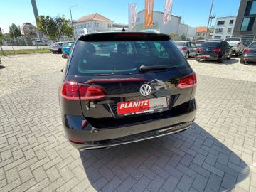 Volkswagen Golf - 5