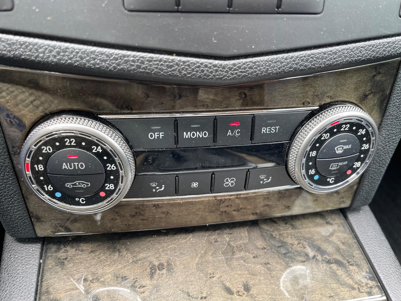 Mercedes-Benz C280 2008 — photo 12