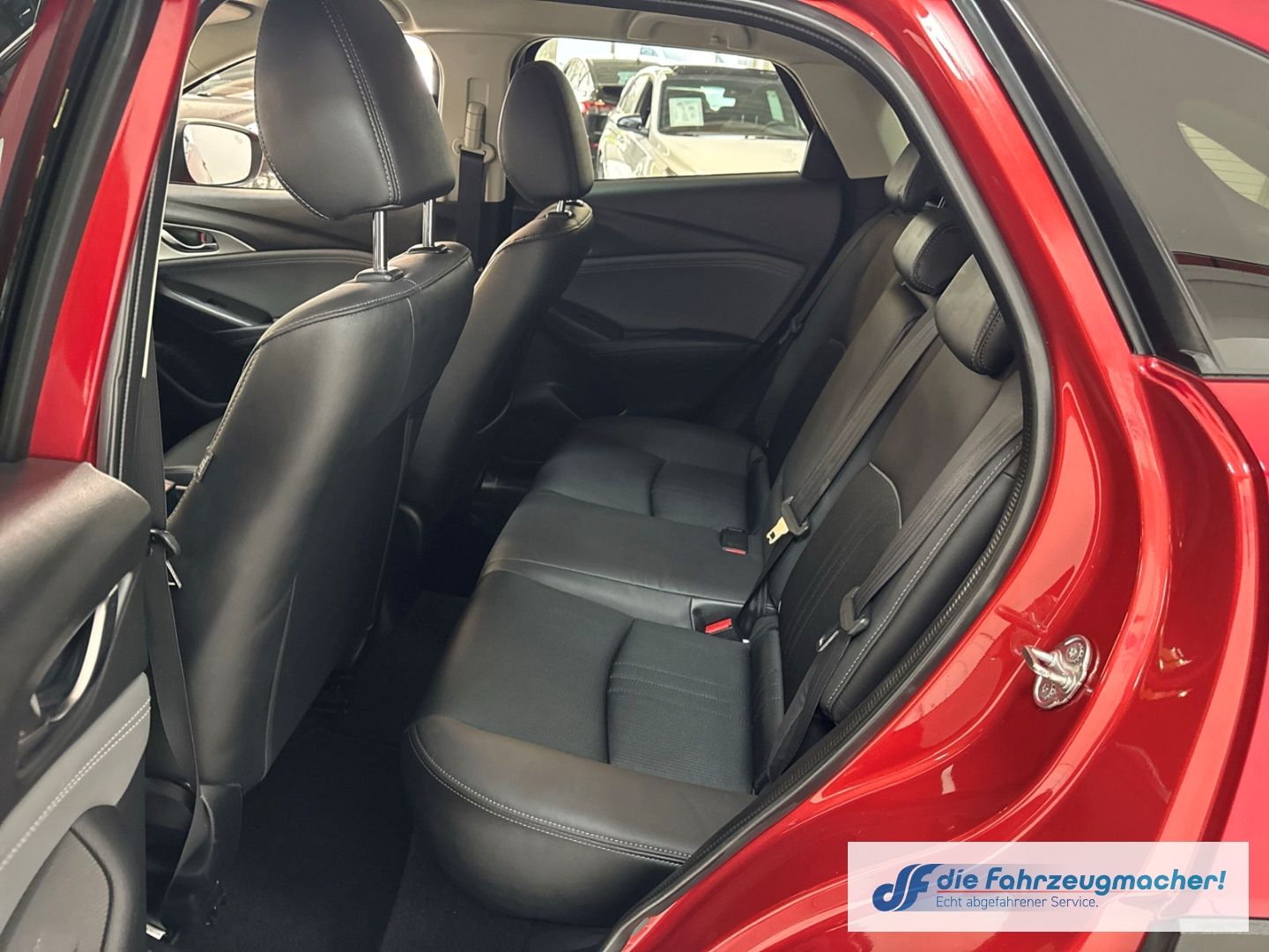 Fahrzeugabbildung Mazda CX-3 Sports-Line HUD Navi LED Klimaautom DAB SHZ