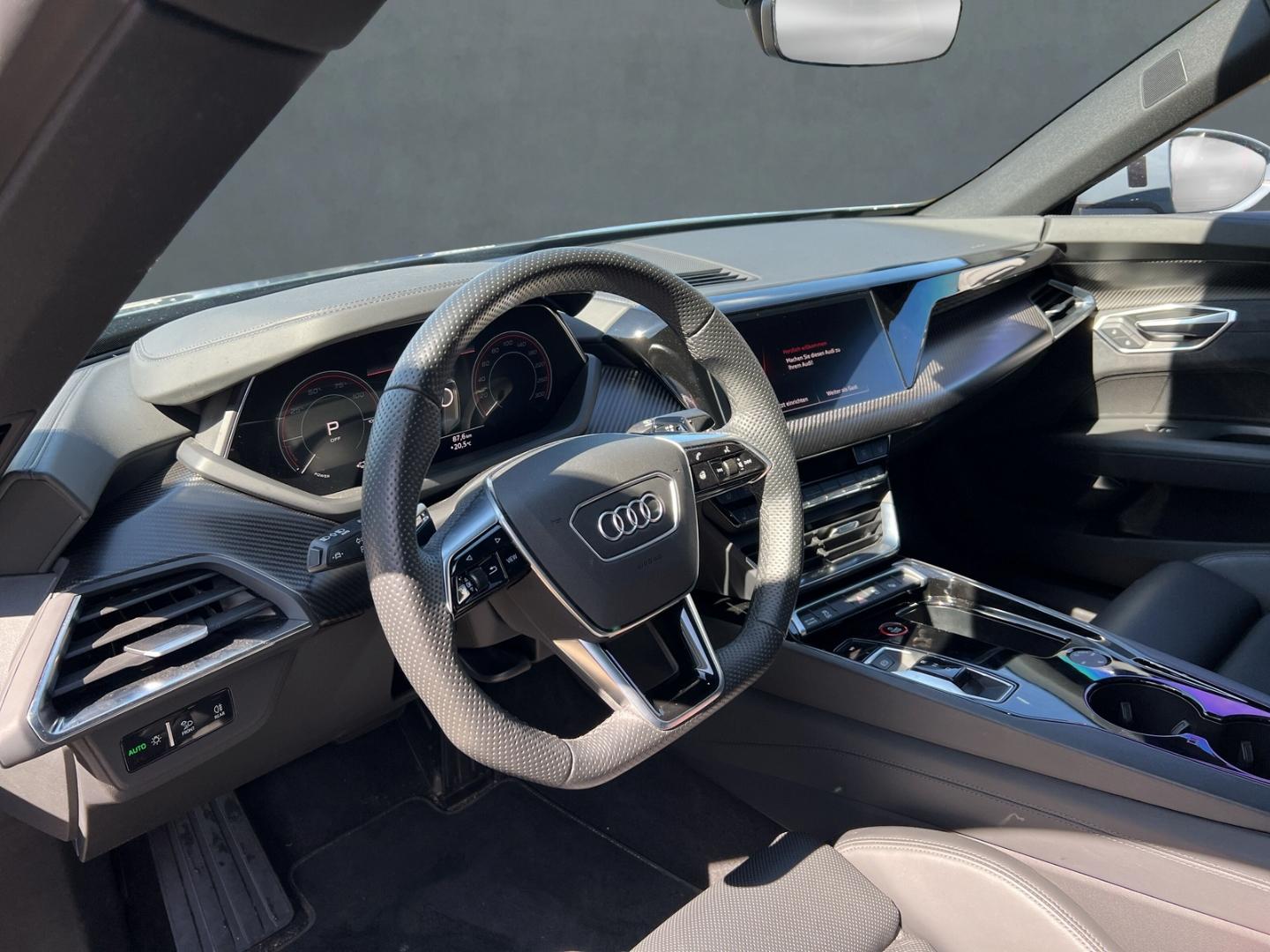Audi e-tron GT quattro Allrad Sportpaket HUD AD Panor