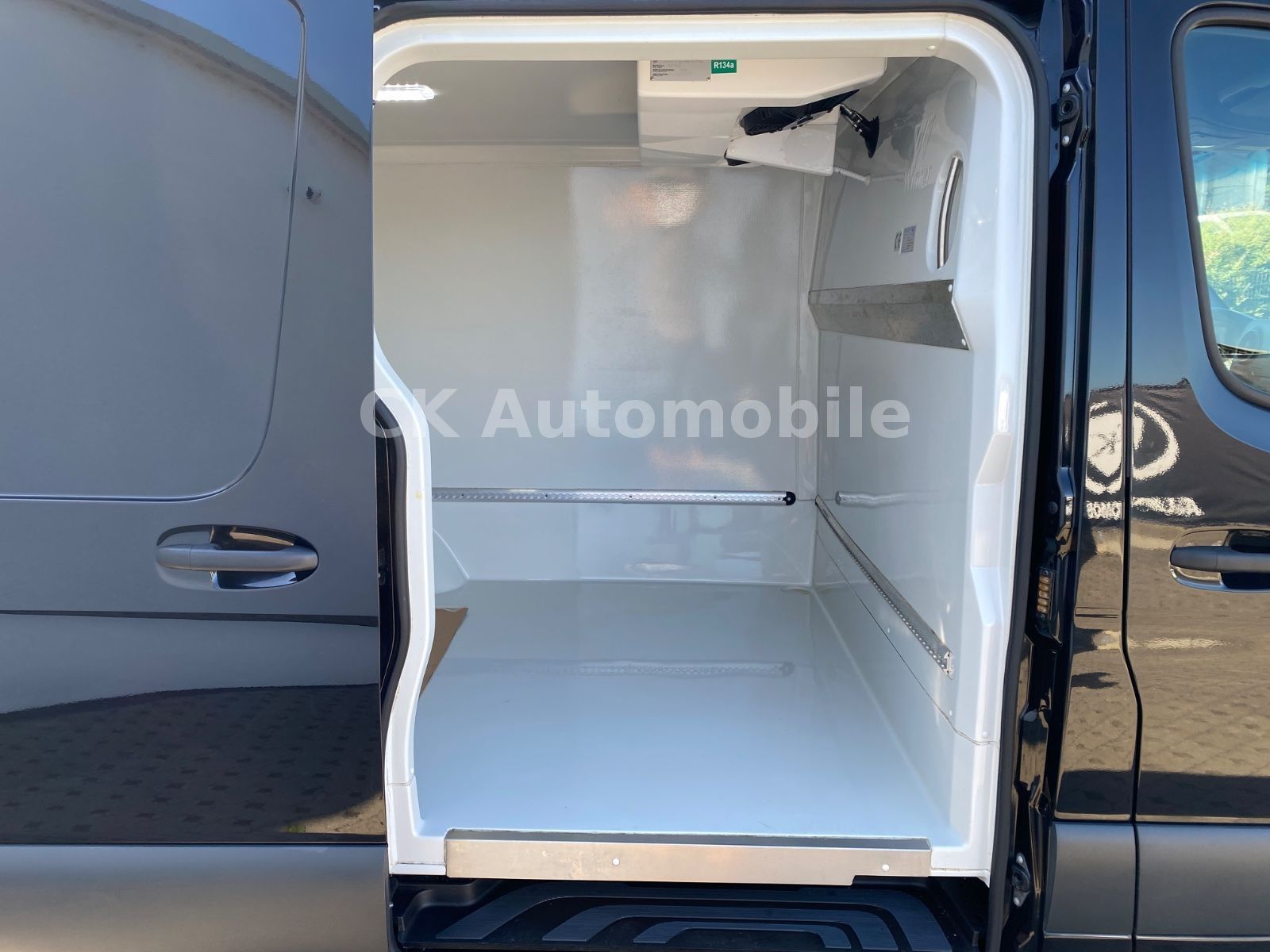 Fahrzeugabbildung Mercedes-Benz Sprinter III Kühlkasten 317CDI/Navi/LED/360°Kam
