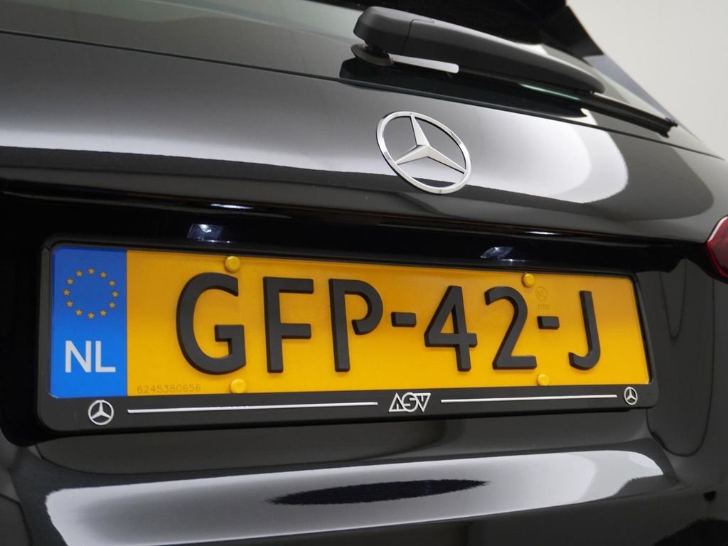 Mercedes-Benz A 250 e Star Edition AMG Line Plus panorama dach