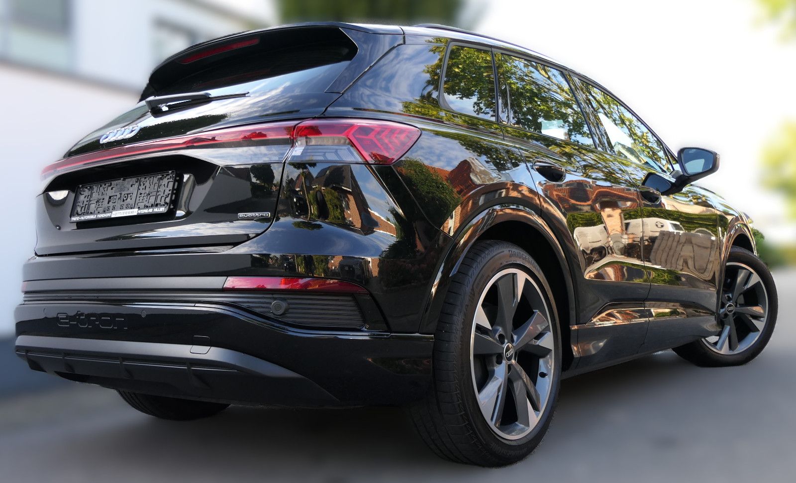 Audi Q4+45 E-TRON+S-LINE+QU+20"+NAVI+HUD+OPTIK+SONOS imagem 3