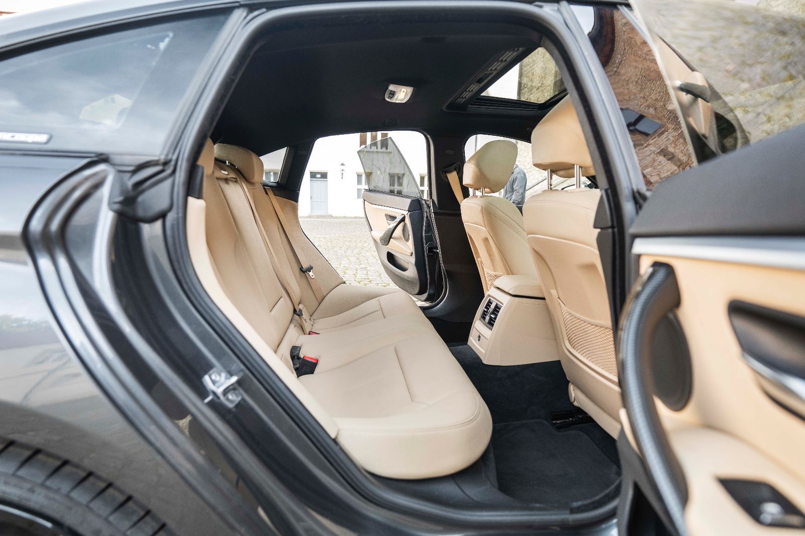 Fahrzeugabbildung BMW 430i GC M-Performance HIFI LED KAM NAV CARPLAY