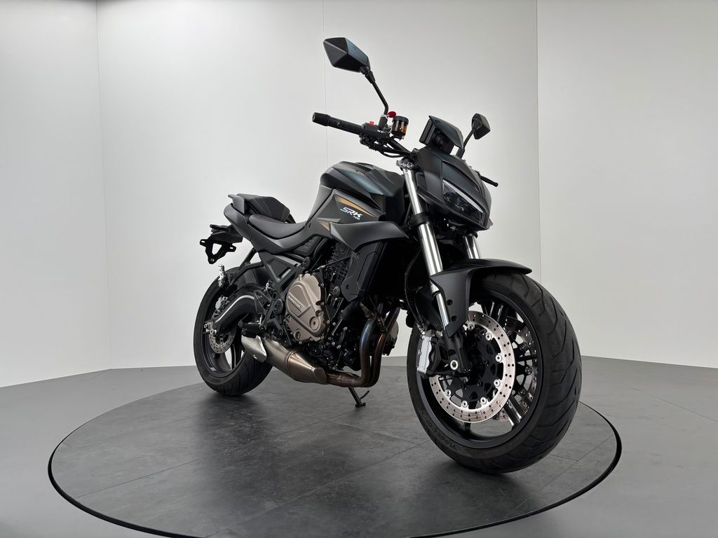 Fahrzeugabbildung QJ Motor SRK 700 *A2-TAUGLICH *WENIG KILOMETER *1.HAND