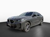 BMW X6 M60i xDr Pano,AHK,AktivL,SoftCl,AutoBahn,H/K - graue BMW X6 M60