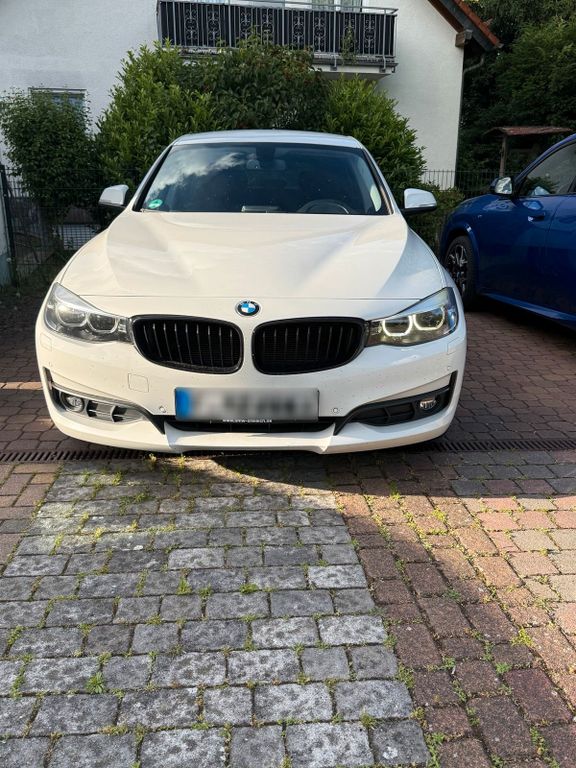 Image of BMW 320 Gran Turismo