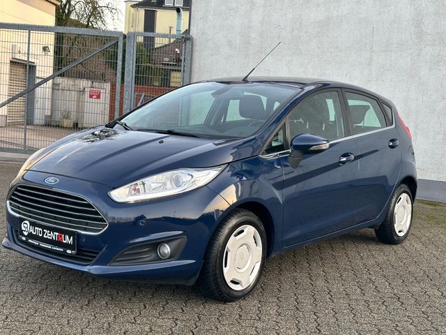 Ford Fiesta Titanium*5 TÜR*SHZ*PDC*AC