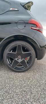 Peugeot 208 THP 208 GTi by Peugeot Sport GTi by Peug... - Peugeot 208 Sport Gebrauchtwagen